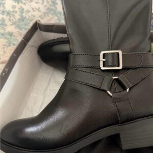 Style & Co. Black Ankle Boots size 8.